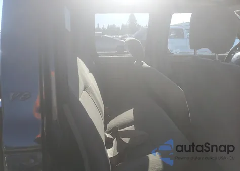 2000 Nissan Frontier Crew Cab Xe z USA, uszkodzony, nr VIN 1N6ED27T6YC303006